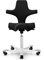HAG Capisco 8106 Stoff Xtreme Bürodrehstuhl - Standard Gasfeder 200 mm - Sitzhöhe 47-65,5 cm - weiche Rollen (Weiß, Xtreme - EXR009 Polster Schwarz)