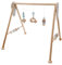 Hess Holzspielzeug 13383 - Spielgerät aus Holz, Serie Auto, für Babys, handgefertigter Spielbogen mit Figuren und Rasseln, nature blau, ca. 60 x 58 x 55 cm