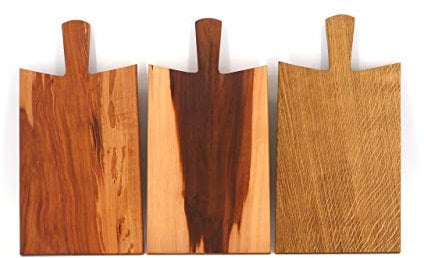 Holzwerk Premium Schneidebrett aus massivem unverleimtem Holz - Küchenbrett mit Griff - praktisches Frühstücksbrettchen - Tranchierbrett und Servierbrett für Küche - Made in Germany – Handarbeit