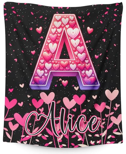 GiftRomance Personalisierte Kuscheldecke – Herz Namensdecke mit Anfangsbuchstabe, Weiche Rosa Fleece-Decke für Mädchen, Liebevolles Geschenk für Kinder und Teenager