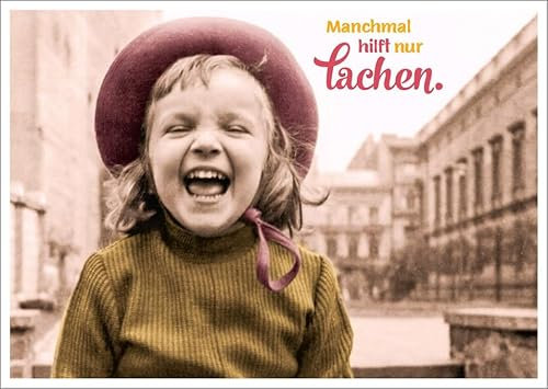 Gutsch Verlag Postkarte mit lustigem Spruch 'Manchmal hilft nur lachen' - Humorvolle Postkarte mit fröhlichem Kind, Retro-Design, Ideal für Aufmunterung & Freude, Witzige Geschenkidee