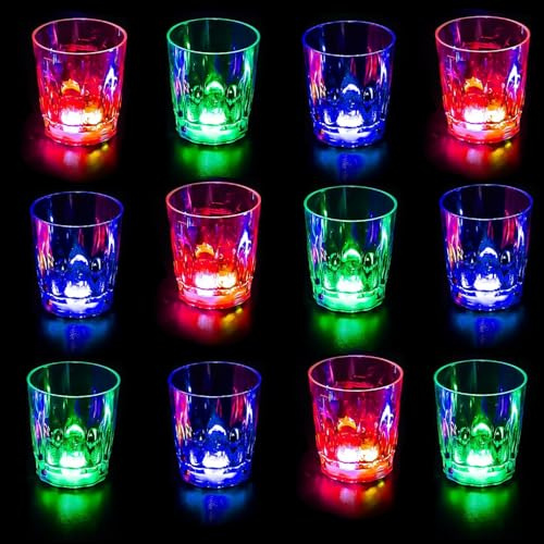 Jonuin 12 Stück LED Schnapsglas, 50ml Leuchtende Partybecher, Neon Party Lustig Shotgläser, Leuchtende Schnapsgläser für Karneval, Geburtstag, Bachelorette Party, Partyspiele (3 Farben)