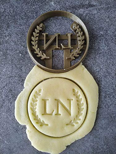 3DKOUPE - Emporte-pièce rond - Motif lauriers - Personnalisable avec initiales - Couleur au choix - Conçu et fabriqué en France