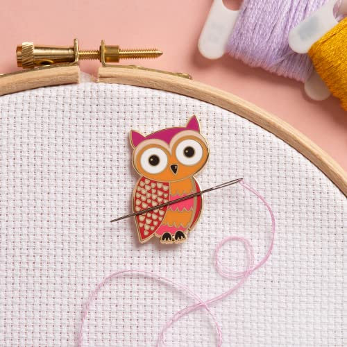 Needle Minder - Eule für Kreuzstich, Nähen, Sticken und Nadelarbeiten, Zubehör aus Emaille und Magnet