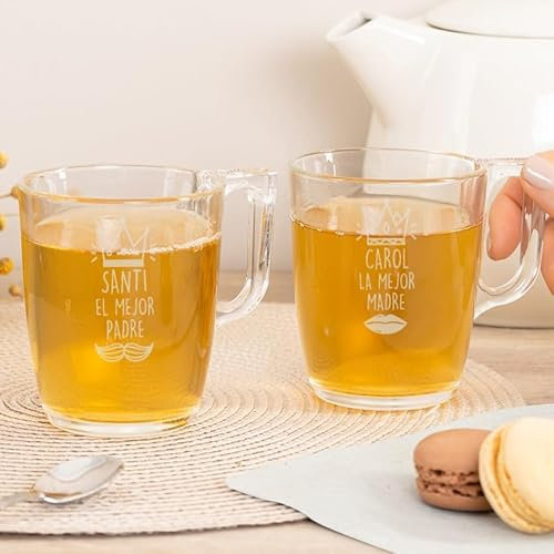 Wanapix | Pack 2 Tazas de Té Personalizadas con Nombre Grabado | Tazas de Cristal para infusiones | Capacidad 25 cl | Vidrio templado extra resistente | Aptas para Lavavajillas y Microondas | Mejor