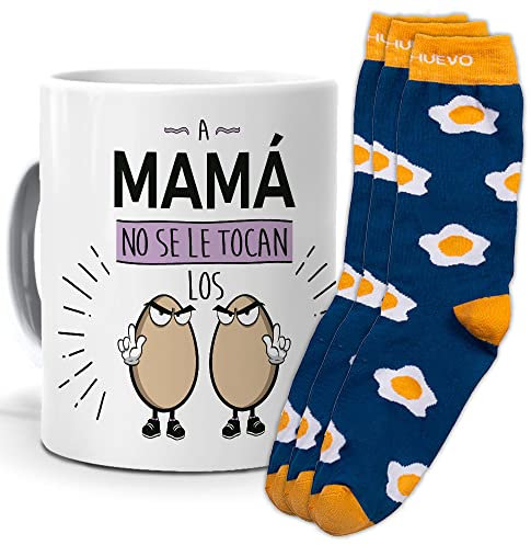 Taza y trio de calcetines, originales y personalizados. A mamá no se le tocan los huevos. 1 calcetin gratis por el que se te pierde