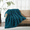 DXHOME Kuscheldecke Flauschig Kaninchen Plüsch Decke Warme Flausige Bettüberwurf Decke Sofadecke Blanket Kuscheldecke für Mädchen und Kind (Petrol Blau, 220x240cm)
