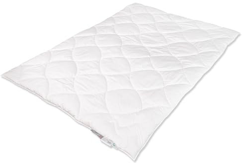 Badenia Trendline Alpaka Naturhaar Bettdecke - 135x200 cm - Atmungsaktiv, Feuchtigkeitsregulierend - 100% Alpakahaar-Füllung, Baumwollbezug, Oeko-TEX® Standard 100, Haus und Garten Test 'sehr gut'