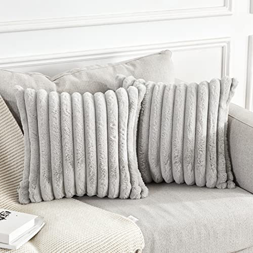 Joyouth 2er Set Doppelseitige Plüsch Samt Kissenbezüge Weiche Künstliche Pelz Kissenbezüge Dekorativ für Couch Sofa Schlafzimmer Wohnzimmer Zuhause 40x40 cm Hellgrau