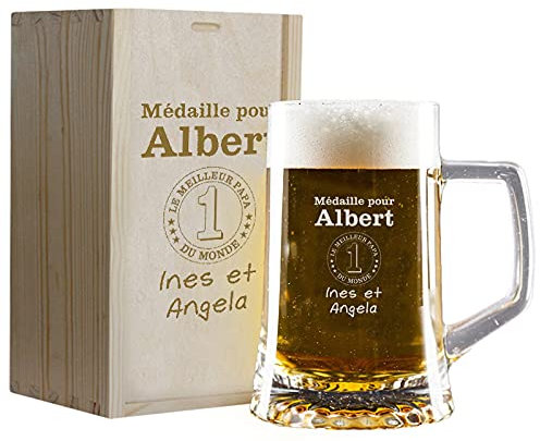 My original gift Cadeau personnalisé pour les parents: chope à bière pour «le meilleur papa du monde» gravée avec son prénom et la dédicace que vous voulez dans un coffret en bois également gravé