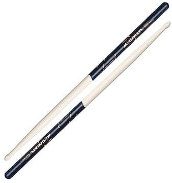 Zildjian 5A Hickory Drumsticks - Wood Tip - Black DIP
