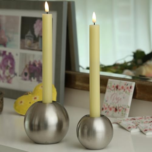 MARELIDA LED Stabkerzen Echtwachs Deluxe Homeart Dinnerkerzen Spitzkerzen mit realistischer 3D Flamme Tafelkerzen gelb Indoor (2 Stabkerzen 24cm)