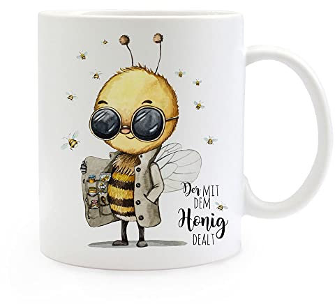 ilka parey wandtattoo-welt ilka parey Keramik Tasse Becher für Imker Biene Bee Spruch Der mit dem Honig Dealt Imkerei Motiv Kaffeepott Kaffeebecher Kaffeetasse Geschenk ts2060