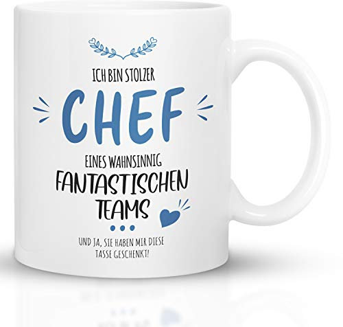 Tasse mit Spruch für Chef | Geschenkidee Geburtstag Abschied Weihnachten Büro | Lustiger Kaffeebecher Stolzer Chef eines fantastischen Teams | Spülmaschinenfest 330ml | Beidseitig bedruckt