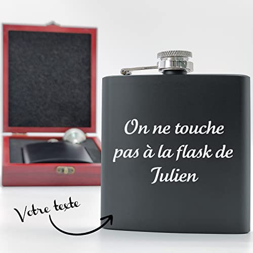 KDO MAGIC - Flasque alcool personnalisé - Flasque de poche personnalisable avec un prénom - 175ml - Couleur noir - Idée cadeau pour fête des pères, anniversaire, retraite et noël