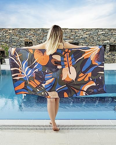 Gräfenstayn Premium Strandtuch Mikrofaser mit Umhänge-Knopf 80x160 cm - ÖKO-TEX 100 - Badetuch leicht, sandfrei und schnelltrocknend - XXL Strand-Handtuch - Microfaser Strandlaken groß (Jungle)