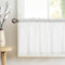 TOPICK Weiß Scheibengardine für Küche Badezimmer Klein Fenster Landhausstil Gardine Kurz mit Waffel Muster Halbtransparent Bistrogardine mit Tunnelzug 1 Schal 150Bx45H cm