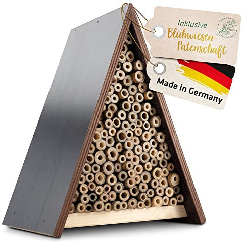 GARDIGO® Bienenhotel inkl. Blühwiesenpatenschaft I Unterschlupf für Wildbienen I Bienenhaus für den Garten l Insektenhotel zum Aufhängen I Wildbienen Nisthilfe l Wetterfest l Made in Germany