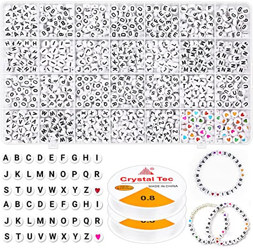 Selizo 1400 Stück Buchstabenperlen zum Auffädeln,Weiß Rund Buchstaben Perlen A-Z mit Herz Perlen, 2 Rolle Gummiband und Kasten 4x7mm Perlen Buchstaben Zum Auffädeln Armband Bastelset
