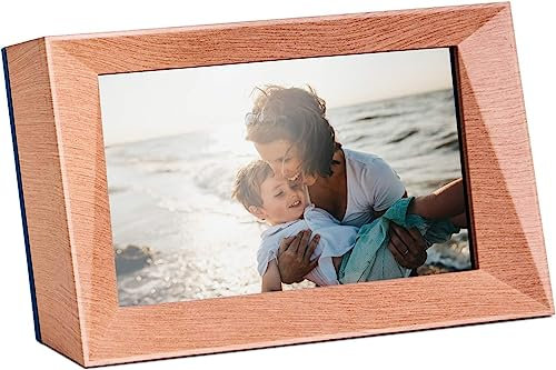 Familink digitaler Bilderrahmen zum Teilen von Fotos direkt vom Handy | ideal für Senioren, kein eigener Internetzugang erforderlich | mit integrierter 4G SIM-Karte, WLAN-fähig | 7 Zoll, Holz-Optik