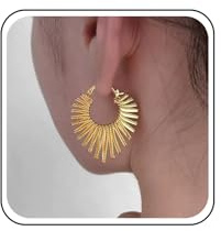 Yheakne Vintage Sunburst Hoop Ohrringe Gold Spike Sonnenlicht Ohrringe Sunburst Huggie Hoop Ohrring Chunky Metal Sunshine Ohrring Schmuck für Frauen