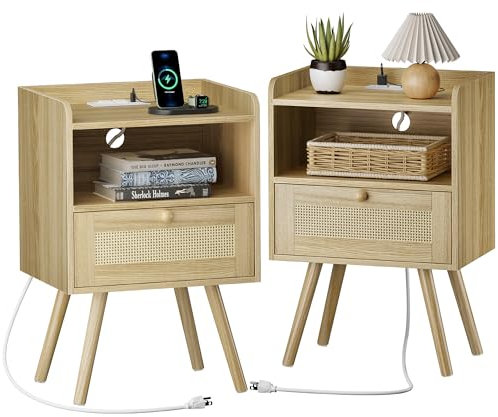 SUPERJAER Nachttische 2er Set, Rattan Nachttische mit Ladestation & Rattanähnliche Dekor Schublade, Beistelltische mit Massivholzbeinen, für Schlafzimmer, Wohnzimmer