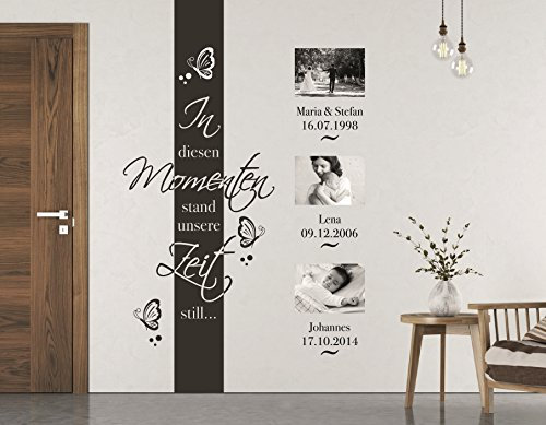 tjapalo® S-pkm70 Wandtatto mit Fotorahmen Banner Wohnzimmer Wandtattoo in diesen Momenten stand die Zeit still in these Moments mit Namen und Datum maximal 4 Wunschnamen Wandbanner (Höhe120 cm)