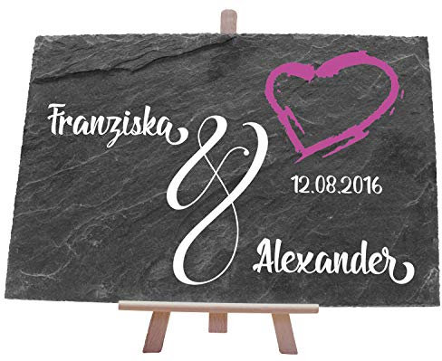 wandmotiv24 Schieferplatte mit Staffelei personalisiert mit Name, Datum 30x20cm (BxH), personalisierte Geschenke zur Hochzeit, Valentinstag, Jahrestag, Geschenkidee für Ihn und Sie, Motiv Herz M0010