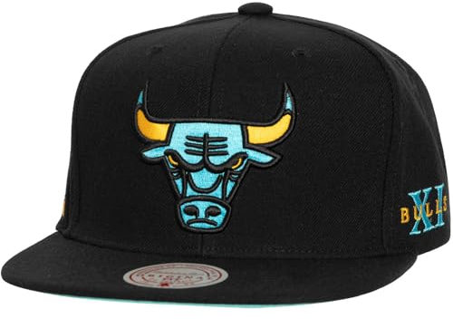 Mitchell & Ness Snapback Cap NBA Core XI Chicago Bulls Black