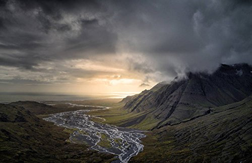 Kunstdruck/Poster: Ronny Olsson Vatnajokull-Region im Südosten von Island - hochwertiger Druck, Bild, Kunstposter, 85x55 cm