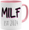 OM3® witzige Milf est 2024 Tasse mit Spruch | Keramik Becher | 325ml | Beidseitig Bedruckt | Rosa