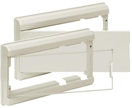 Marco y puerta marfil para caja con medidas estándar, material resistente; ideal para instalaciones eléctricas y protección de circuitos.