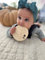 nagu® Meilensteinkarten Baby Holz - 12 liebevoll gestaltete Meilensteinkarten Schwangerschaft mit niedlichen Tieren und Wolken - Baby Monatskarten aus nachhaltigem Holz, Geschenkbox inkl.