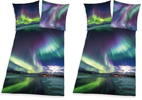 Herding Young Collection Bettwäsche-Set, Polarlichter-Wendemotiv, Kopfkissenbezug 80 x 80 cm, Bettbezug 135 x 200 cm, Mit leichtläufigem Reißverschluss, Baumwolle/Renforcé (Packung mit 2)