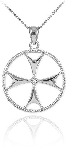 Collana con Ciondolo Croce di Malta e Diamante in Oro Bianco da 9 ct (Lunghezza della Catena Disponibile 40 cm – 45 cm – 50 cm – 55 cm) 45 cm