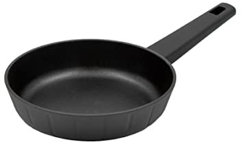 Blackmoor Neuvo Frying Pans/Black Non-Stick 5 Layer Cookware/All Hob Types Including Induction, Gas and Electric / 100% Recycled Body & Soft Grip Handle (20cm)