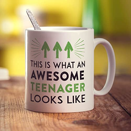 This is What an Awesome Teenager Looks Like Mug - Green - Gift for Teenager - Present for Birthday, Christmas - 11oz Ceramic Cup