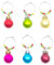 BESTonZON Glasmarkierer Weihnachtskugel Form Charm Anhänger Weinflaschenmarker Wiederverwendbar Weihnachtsdeko 6 Stück