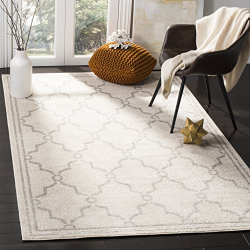 SAFAVIEH Amherst Collection Accent Rug - 3' x 5', Ivory & Light Grey, Trellis Design, Non-Shedding & Easy Care, Ideal for High Traffic Areas in Entryway, Living Room, Bedroom (AMT414E)