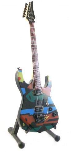 Mini Gitarre JOHN DREAM THEATER PETRUCCI Picasso-Geschenk