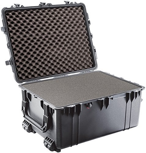 PELI Koffer 1630 Koffer, Große Transportkiste mit Ausziehgriff und Rollen, IP67 Wasser- und Staubdicht, 148 Liter Volumen, Mit Schaumeinlage (Anpassbar), Schwarz