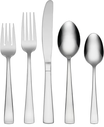 Oneida Avery 90 Piece Casual Flatware Set, 18/0 Stainless, Service for 12,Silver