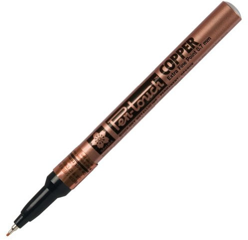 SAKURA Pen-Touch Extra Fine Kupfer Marker - 0,7 mm Feder - Permanent auf verschiedenen Oberflächen - Ideal für industrielle und kreative Anwendungen