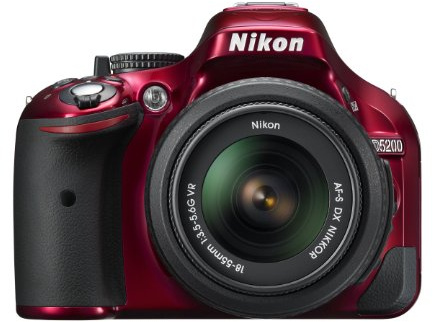 Nikon Fotocamera D5200 Rossa + AF-S DX 18-55mm VR