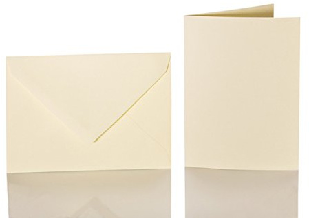 Paper24 je 25 farbiger Umschläge C5 + Faltkarten 15x20 cm Zartcreme