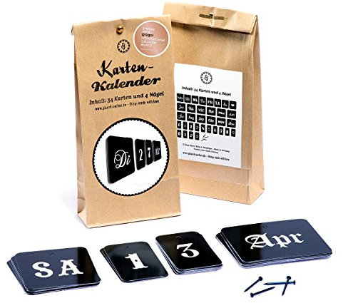 corpus delicti :: Immerwährender Wand-Kalender/Typografischer Karten-Kalender mit 34 Kärtchen zum Aufhängen an Nägeln von Glücksachen