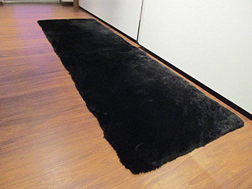 Reissner Lammfelle FP140 Echtes Schaffell rechteckiger Teppich Couchauflage Bettvorleger 140x60cm schwarz