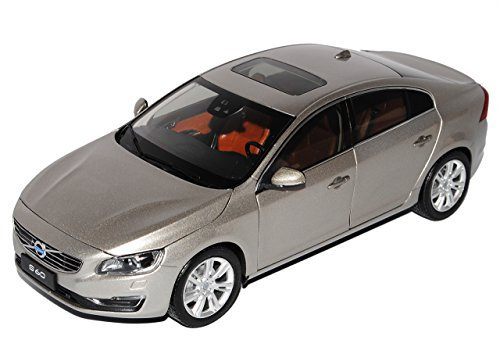 Motor City Volvo S60 Typ Y20 Limousine Seashell Beige Silber 2. Generation Ab 2010 Ab Facelift 2013 1/18 Modell Auto mit individiuellem Wunschkennzeichen