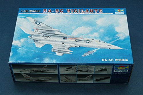 Trumpeter 02809 Modellbausatz North American RA-5C Vigilante