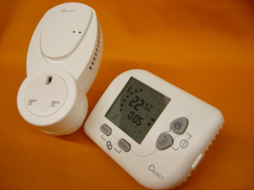 Celect Programmable RF 868MHz Wireless Room Thermostat with Plug in Reciever